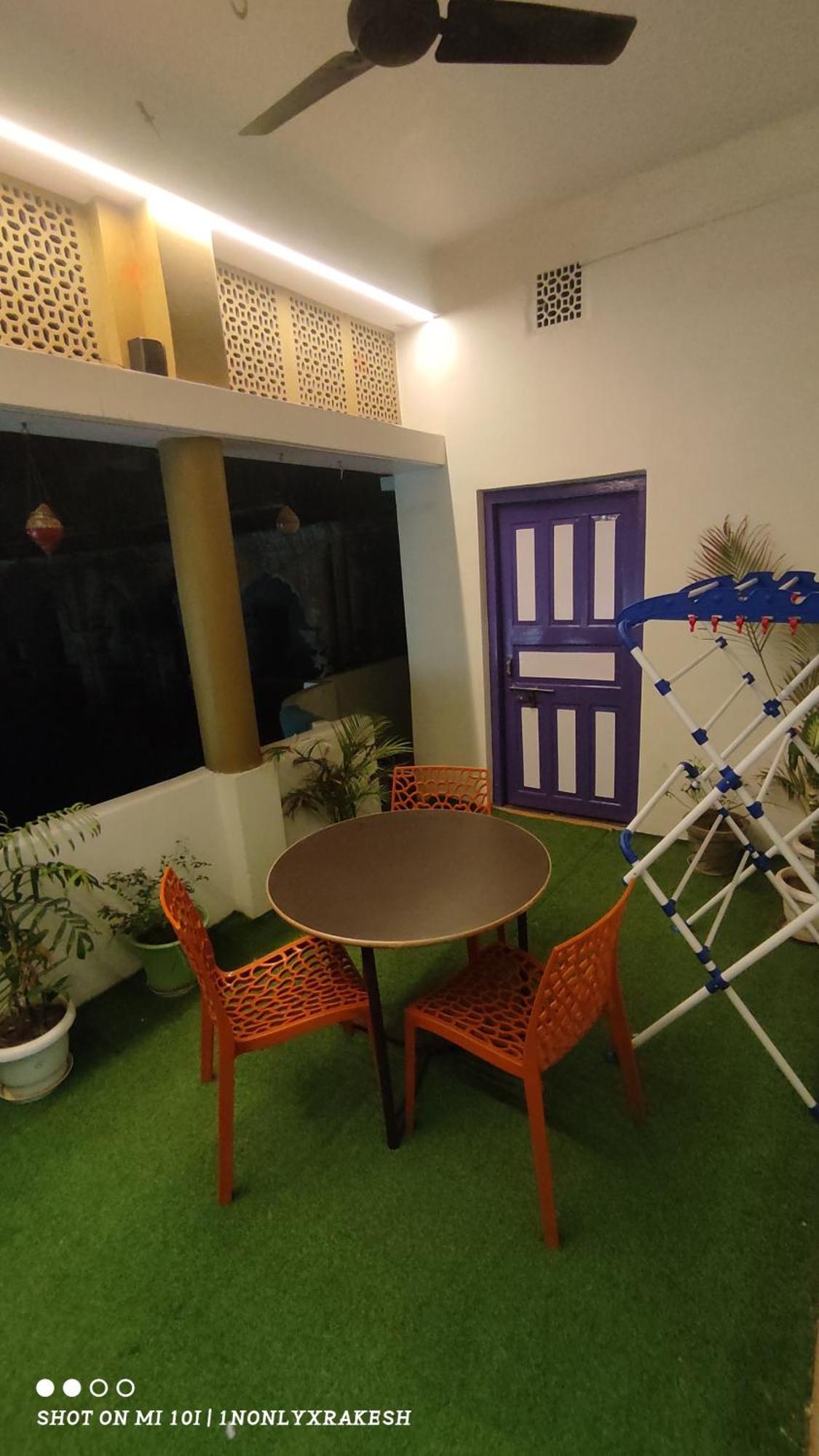Inka Kashi Hostel Варанаси Экстерьер фото